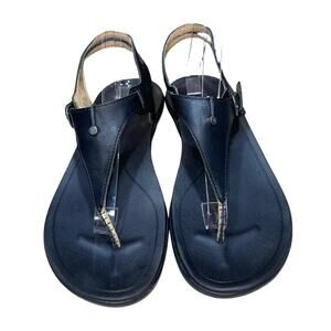 Olukai EHEU Black Leather T-Strap Sandals    Size: US 9